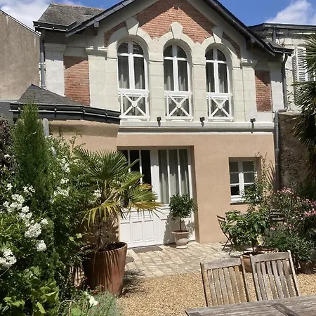 Апарт-отель La Maison Du Cocher - Independante Climatisee En Hypercentre - Lit Queen Size Анже